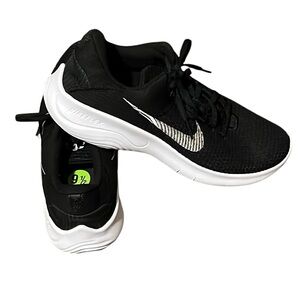 New Nike Flex Sneakers Women's 9.5 (No Box)